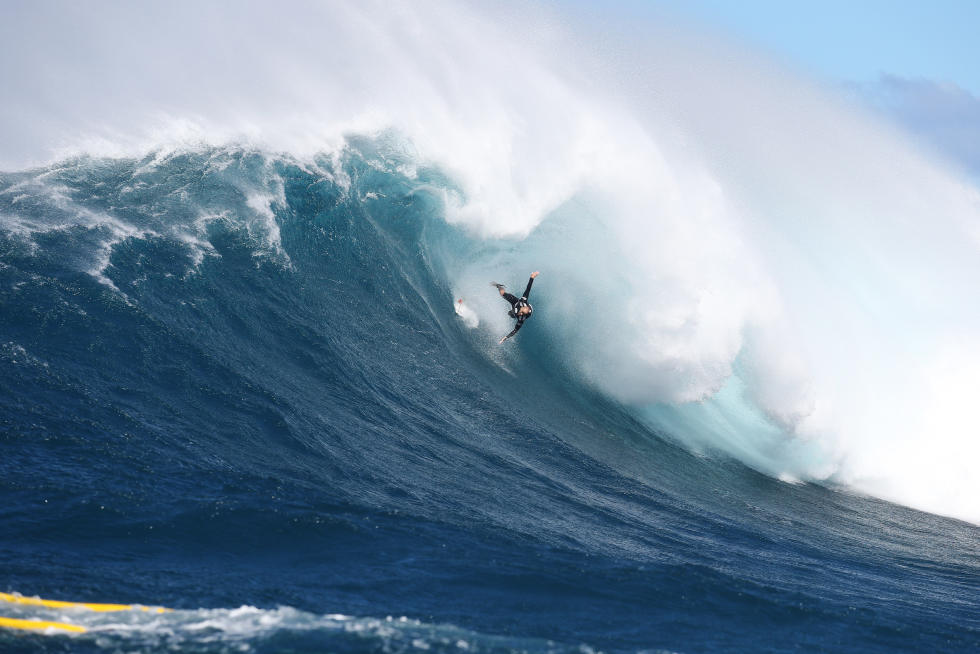 Shane Dorian prestes a entrar no "modo liquidificador" de Jaws | Crédito: WSL / Cestari