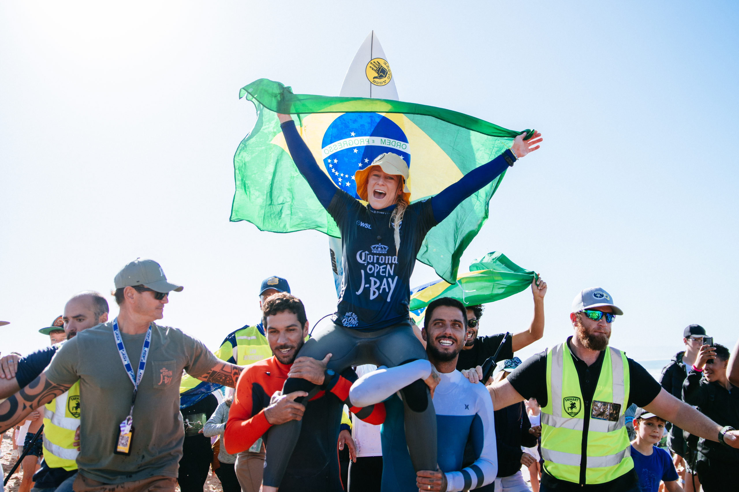 Tatiana Weston-Webb projeta apoio da torcida brasileira em Saquarema:  'Entra na mente dos competidores' - Vídeo Dailymotion