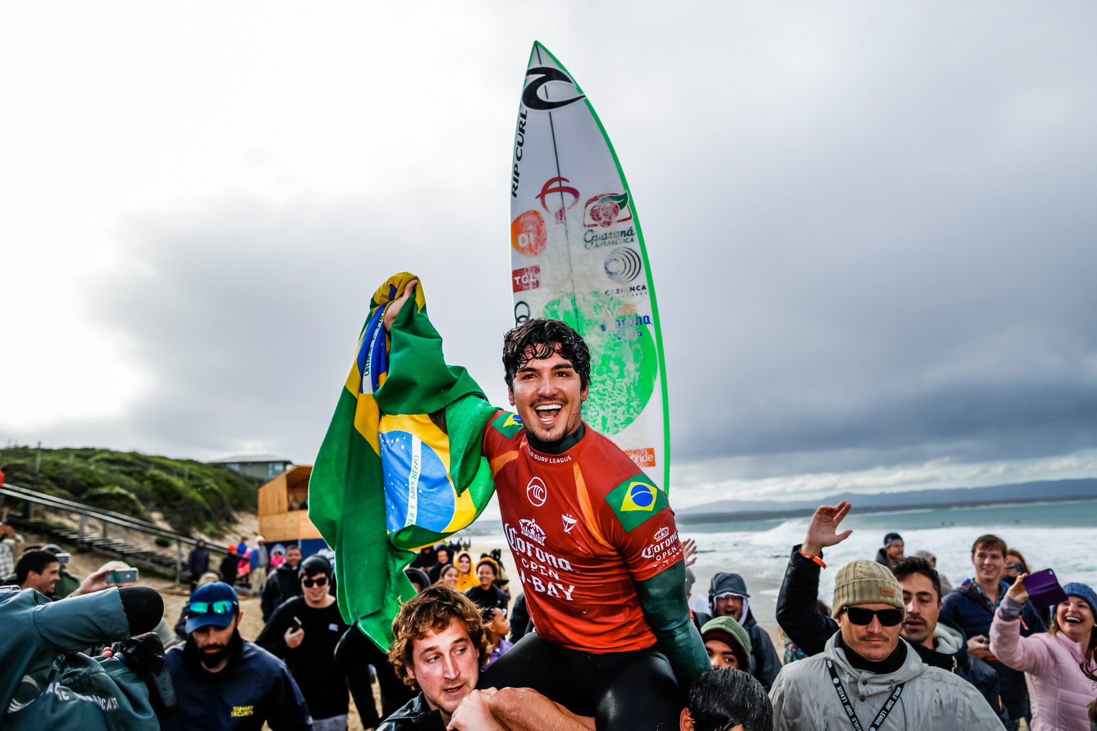 Medina Concorre Ao Prêmio De Melhor Atleta Do Ano No Brasil Surf Hardcore 9214