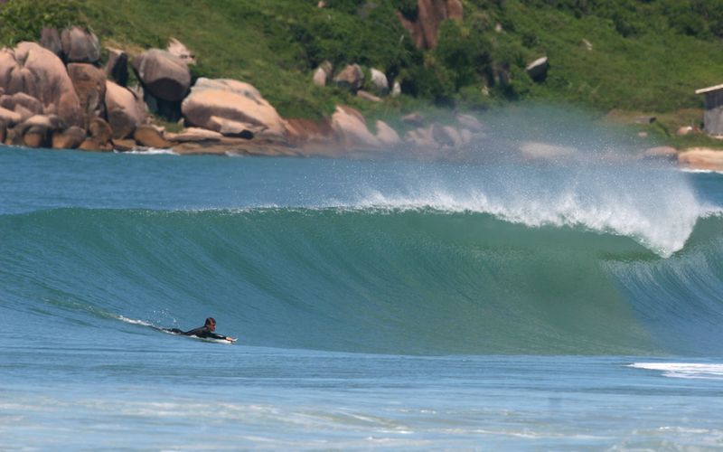 LayBack Pro reúne estrelas do surf nacional na Praia Mole Praia Mole pode ganhar etapa do QS3000 Layback Pro. WSL sul-americana ainda não confirmou etapa no calendário. Confira mais detalhes