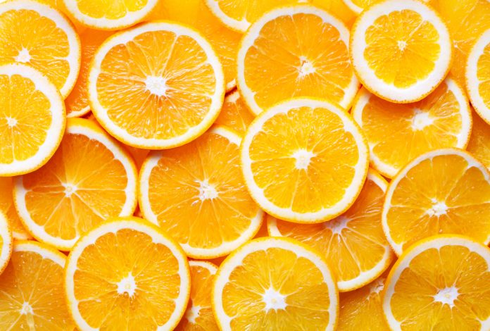 12 alimentos mais ricos em vitamina C do que a laranja
