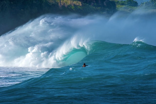 Big Surf: 5 dicas para enfrentar ondas gigantes