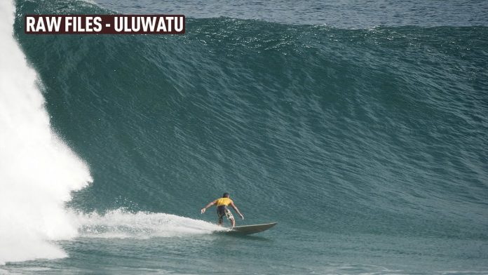 Swell grande atinge Uluwatu. Assista