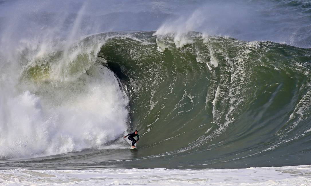 CALANGO REAGINDO AOS MELHORES MOMENTOS DO WAVEIGL 