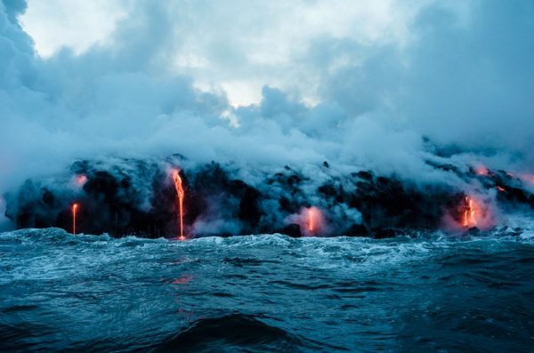 Estudo mostra que vulcões fertilizam e regeneram a vida do oceano
