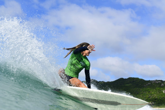 Surf feminino LayBack Pro