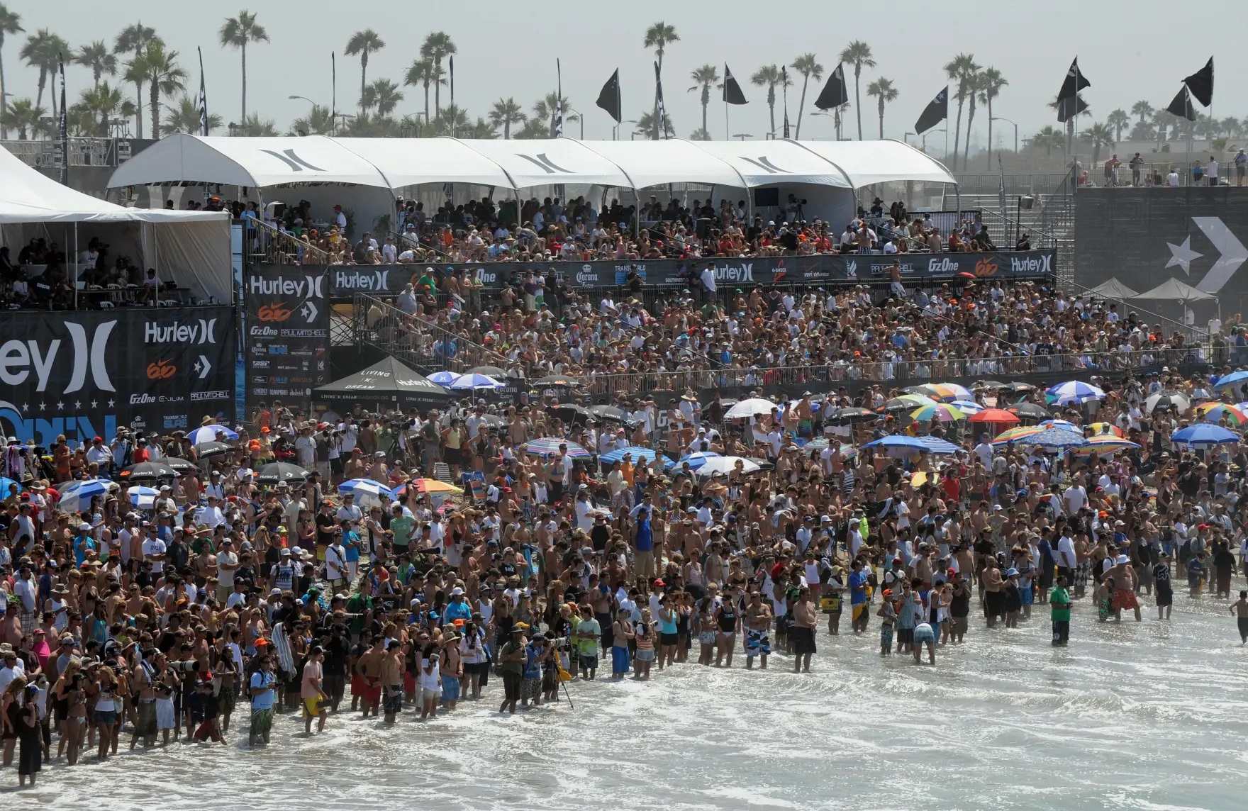 maior campeonato de surfe do mundo