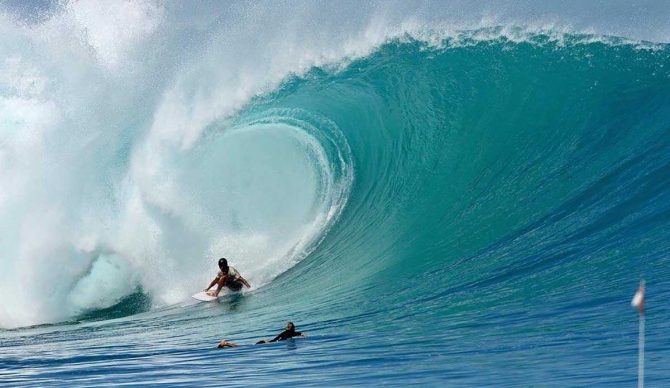 raphael castro surfista brasileiro