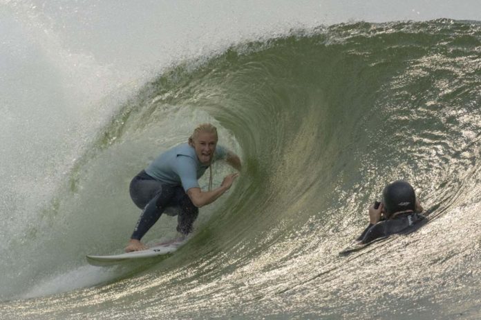 Surfland Brasil abre as portas
